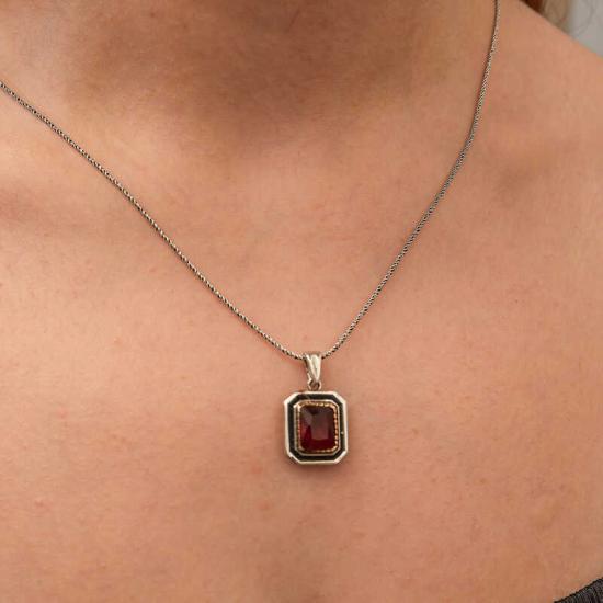 Gümüş Kırmızı Taşlı Dikdörtgen Kadın Kolye