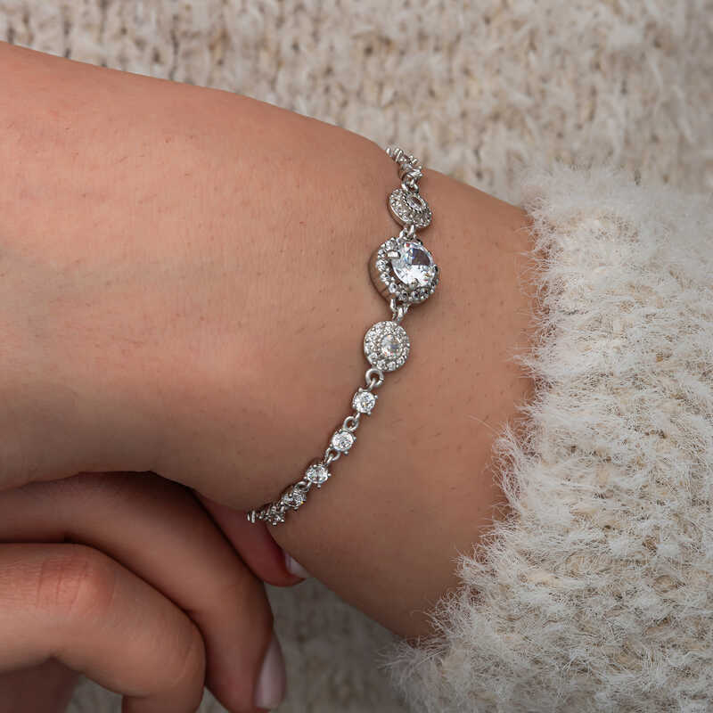 Gümüş Zirkon Taşlı Yuvarlak Kadın Bileklik