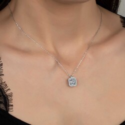 Gumush - Swarovski Taşlı Gümüş Baget Tektaş Bayan Kolye (1)